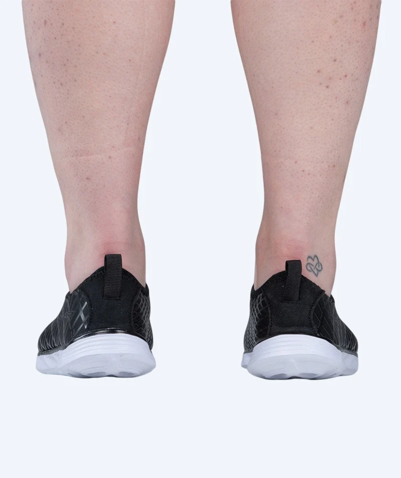 Watery Schwimmschuhe für Erwachsene - Kawaii - Schwarz