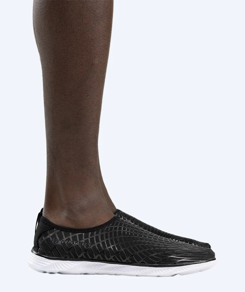 Watery Schwimmschuhe für Erwachsene - Kawaii - Schwarz
