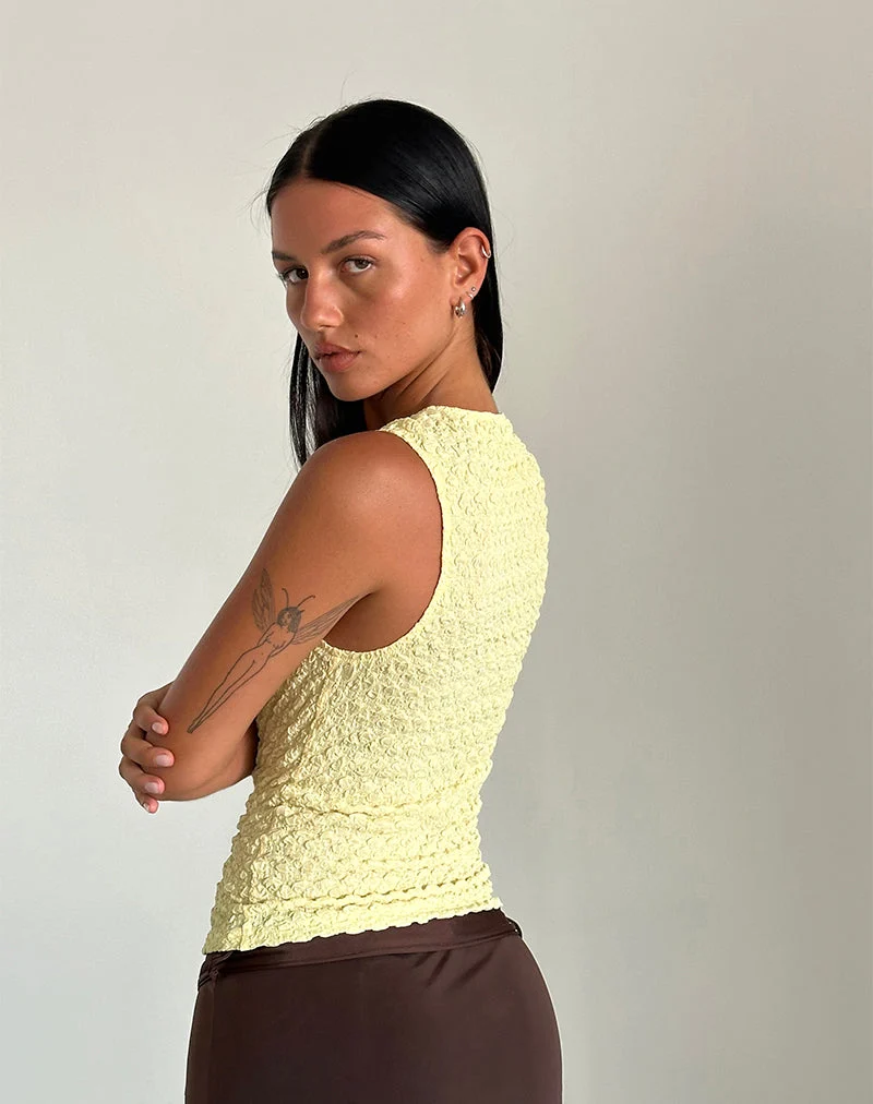 Mohala Top aus Blasenstrick Soft Yellow