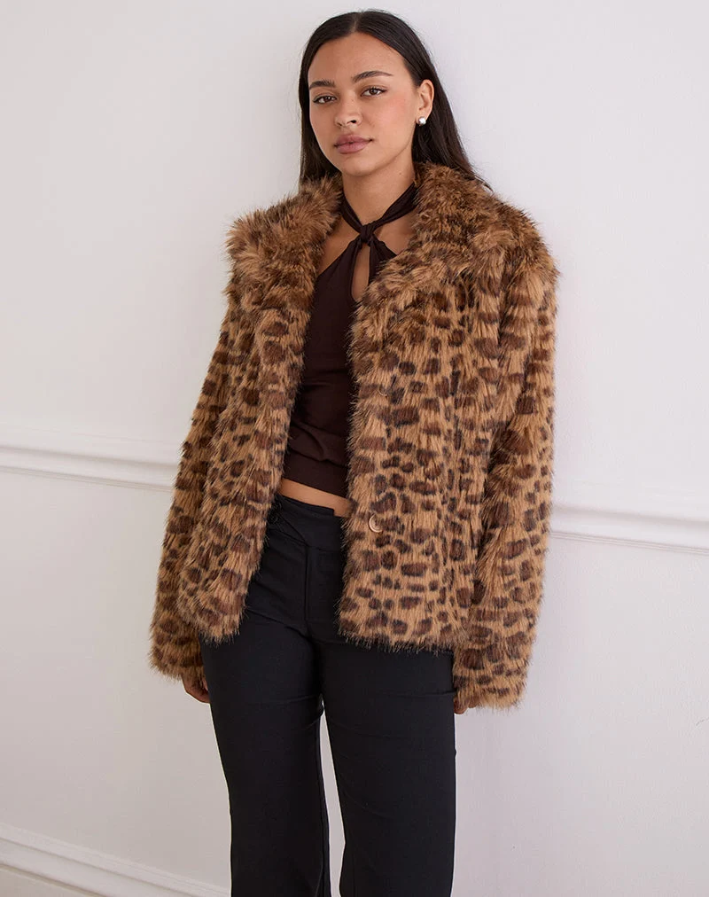 Joji Crop Jacke aus Kunstfell in Braun Leopard