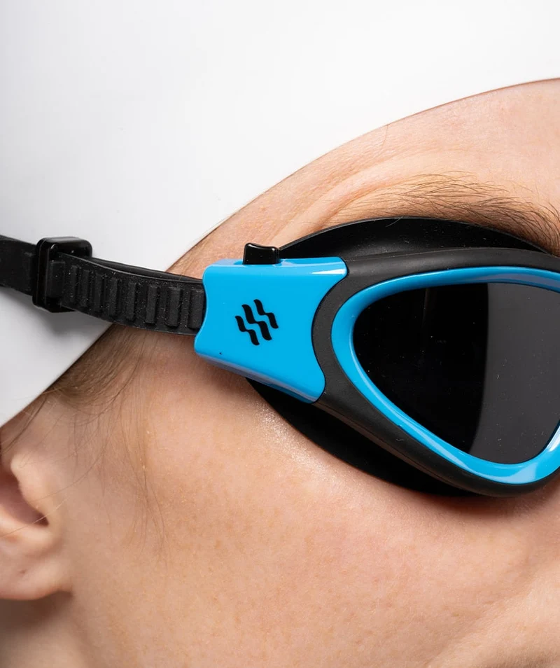 Watery Schwimmbrille für Freizeitschwimmer - Raven Active - Schwarz/Blau 1.0