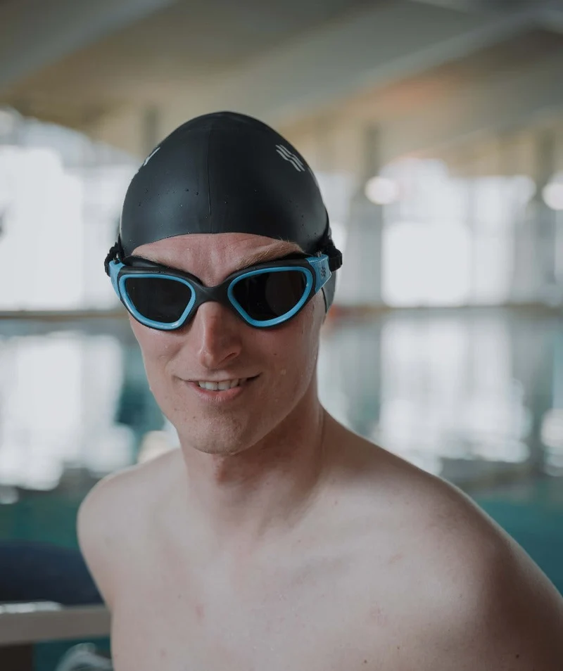 Watery Schwimmbrille für Freizeitschwimmer - Raven Active - Schwarz/Blau 1.0
