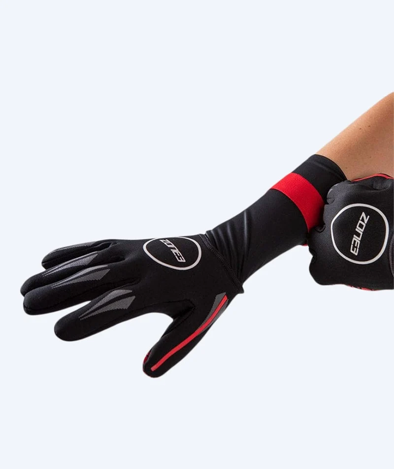 ZONE3 Neoprenhandschuhe - (2mm) - Schwarz/Rot