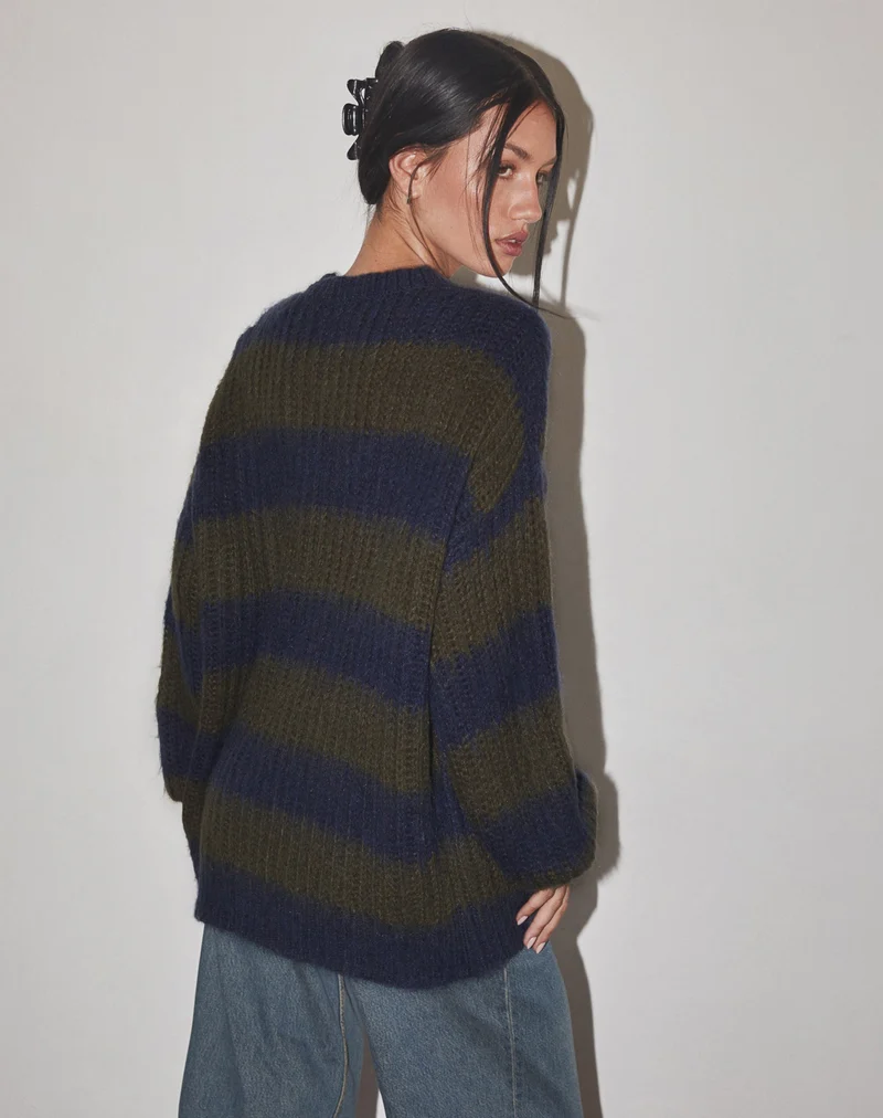 Daren Gestrickter Pullover in Übergröße in Khaki und Marineblau gestreift